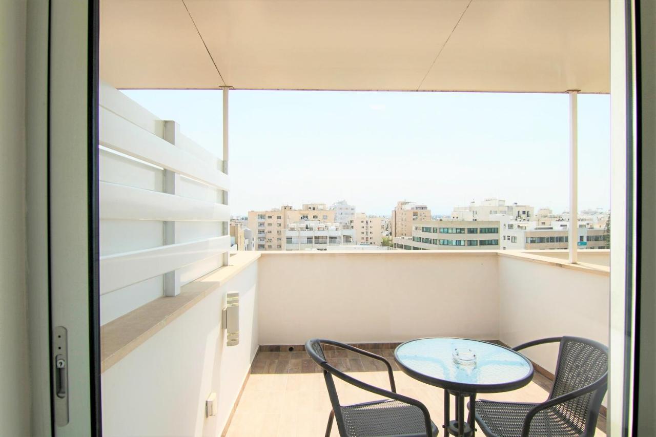 Phaedrus Living: Luxury Suite Nicosia 508 Esterno foto
